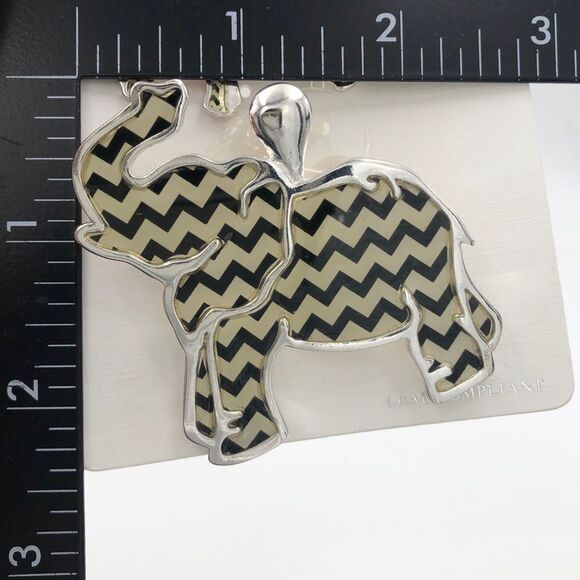 Elephant Pendant Earrings Set Alabama - Picture 4 of 5